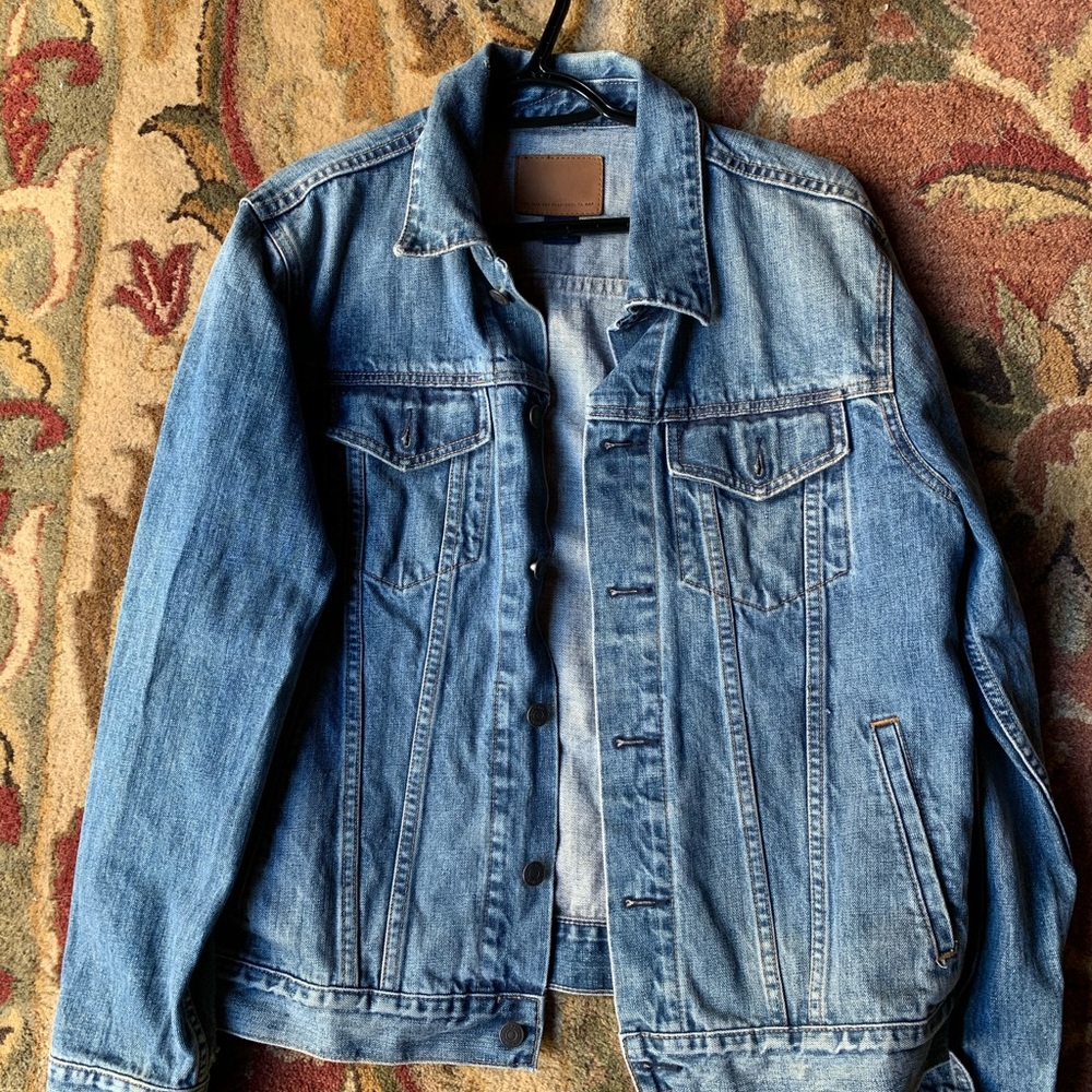 GAP Jean Jacket - Picture 1 of 3
